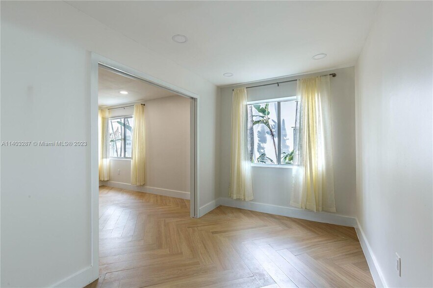 Building Photo - 731 6th St