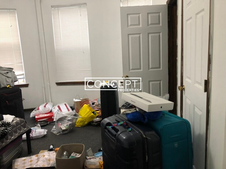 Building Photo - 10 Parker Hill Ave