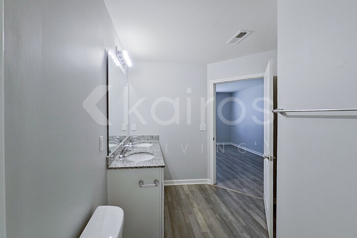 Building Photo - 105 Spencer Dr