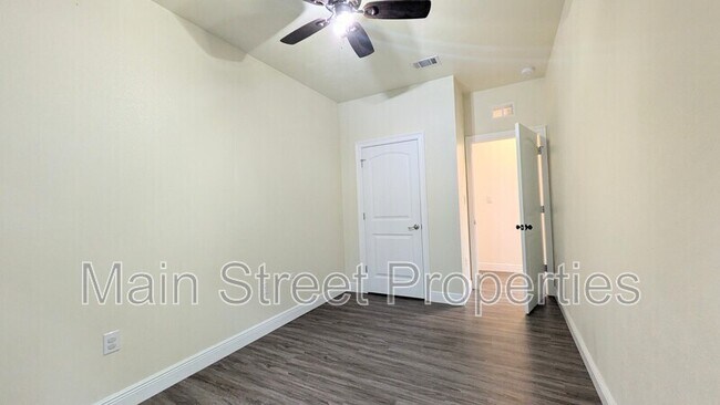 Building Photo - 2010 W Gregory St