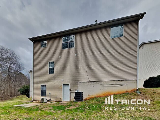 Building Photo - 4194 Riverbank Ct
