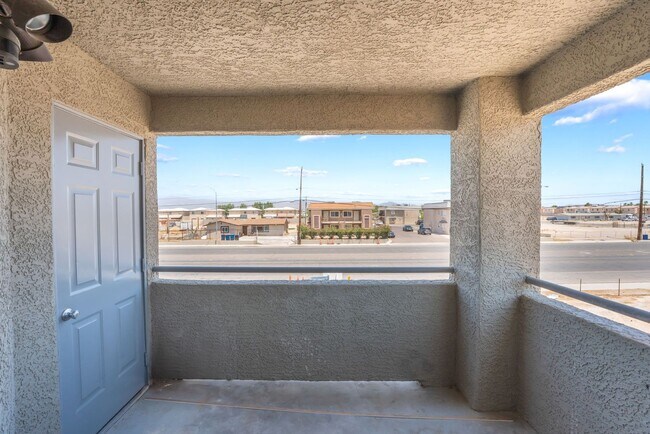 Building Photo - 5689 E Lake Mead Blvd