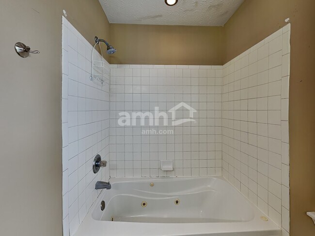Building Photo - 5657 Valhalla Way