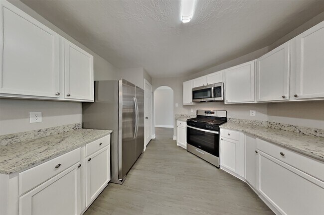 Building Photo - 11703 Sunny Stream Dr