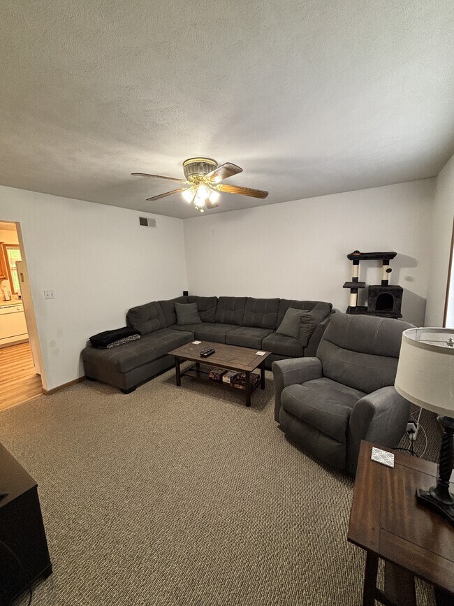 Building Photo - 864 Tremont St