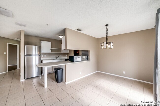 Building Photo - 6854 Arbor Springs Dr