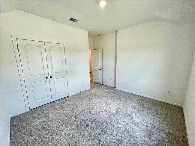 Building Photo - 17202 Coppice Oak Dr