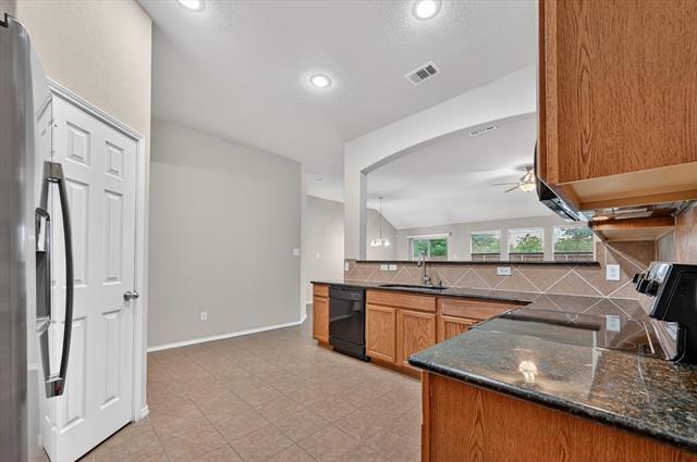 Building Photo - 5640 Lincolnwood Dr