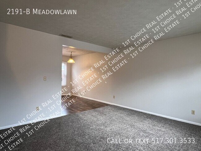 Building Photo - 2191-B Meadowlawn-