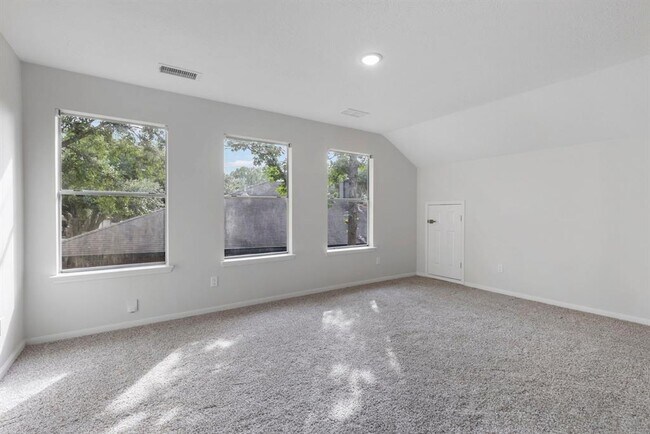 Building Photo - 1815 Moston Dr