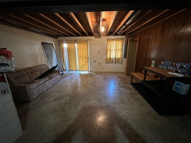 Building Photo - 3759 Mt Rush Hwy