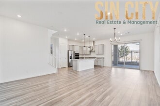 Building Photo - 11828 Black Canary Ave