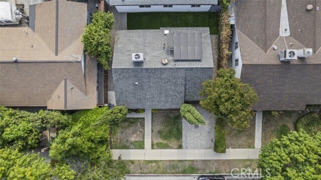 Building Photo - 7952 White Oak Ave