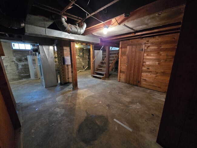 Building Photo - Spokane Valley Home Available Now!