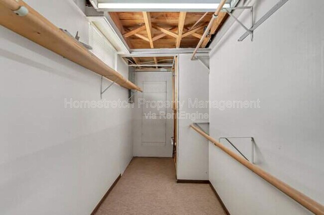 Building Photo - 10527 Prestwick Dr