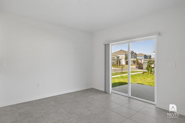 Building Photo - 4980 Worchester Dr
