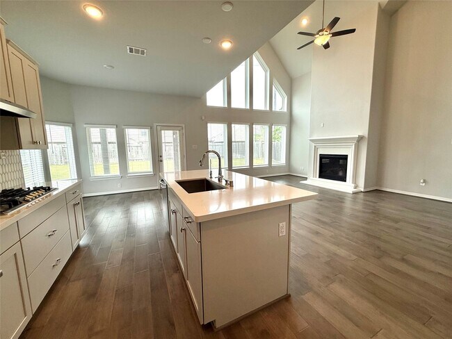 Building Photo - 3630 Windward Canyon Dr