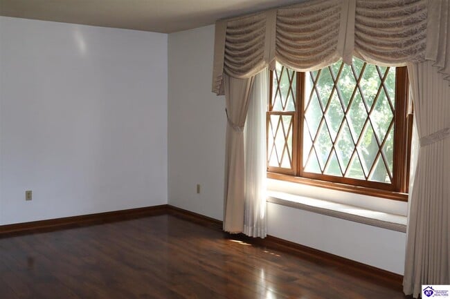 Building Photo - 143 Santa Fe Trl