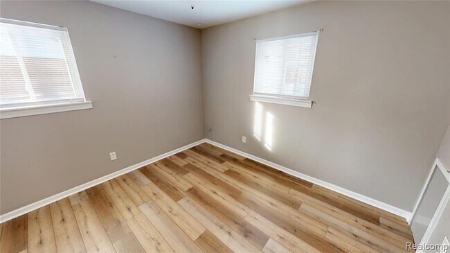 Building Photo - 1177 Connie Ave