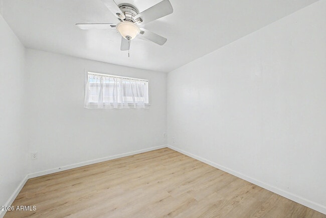 Building Photo - 2038 E Lemon St