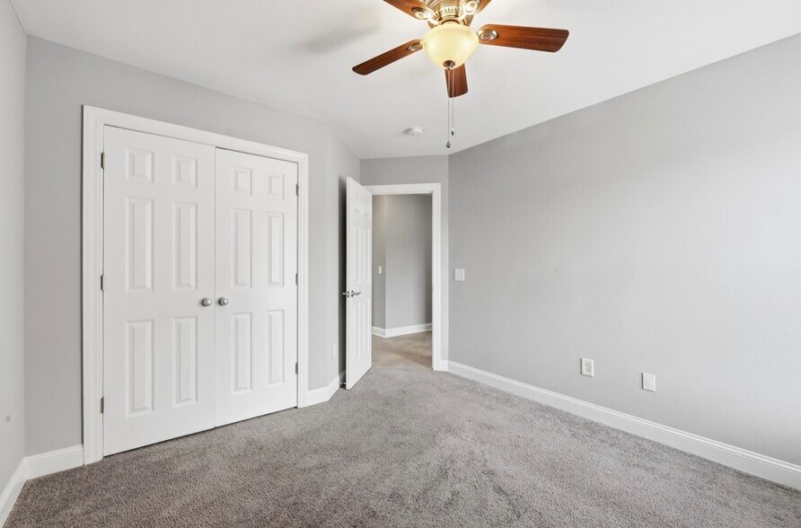 Building Photo - 1525 Pine Brook Ct