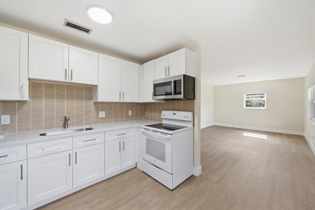 Building Photo - 353 Wickline Blvd