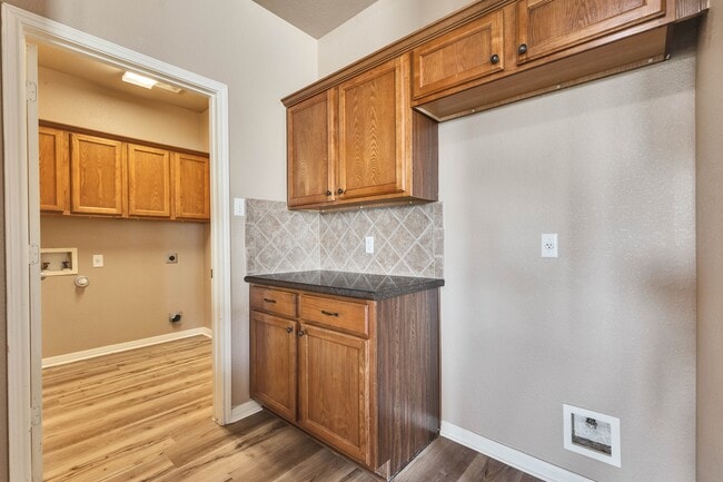 Building Photo - 1260 Arbor Knot Dr