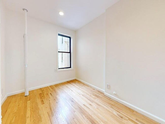 Building Photo - 1 bedroom in NEW YORK NY 10040