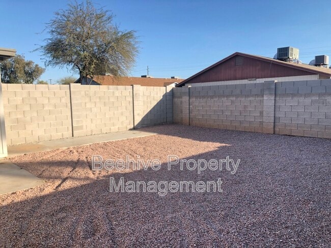 Building Photo - 4809 E Camino Cir