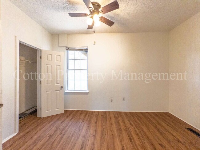Building Photo - 2BR/1BA Apartment in Downtown Wilmington - Near Brooklyn Arts District - $1,375/Monthly - Pet Fri...