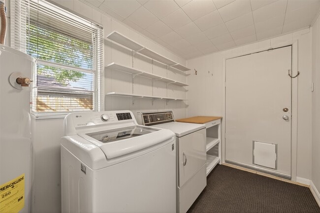 Building Photo - 3314 Westridge St