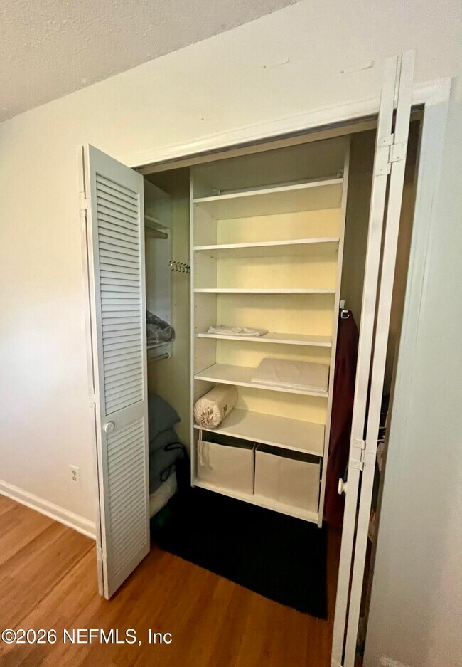 Building Photo - 212 Pheasant Run