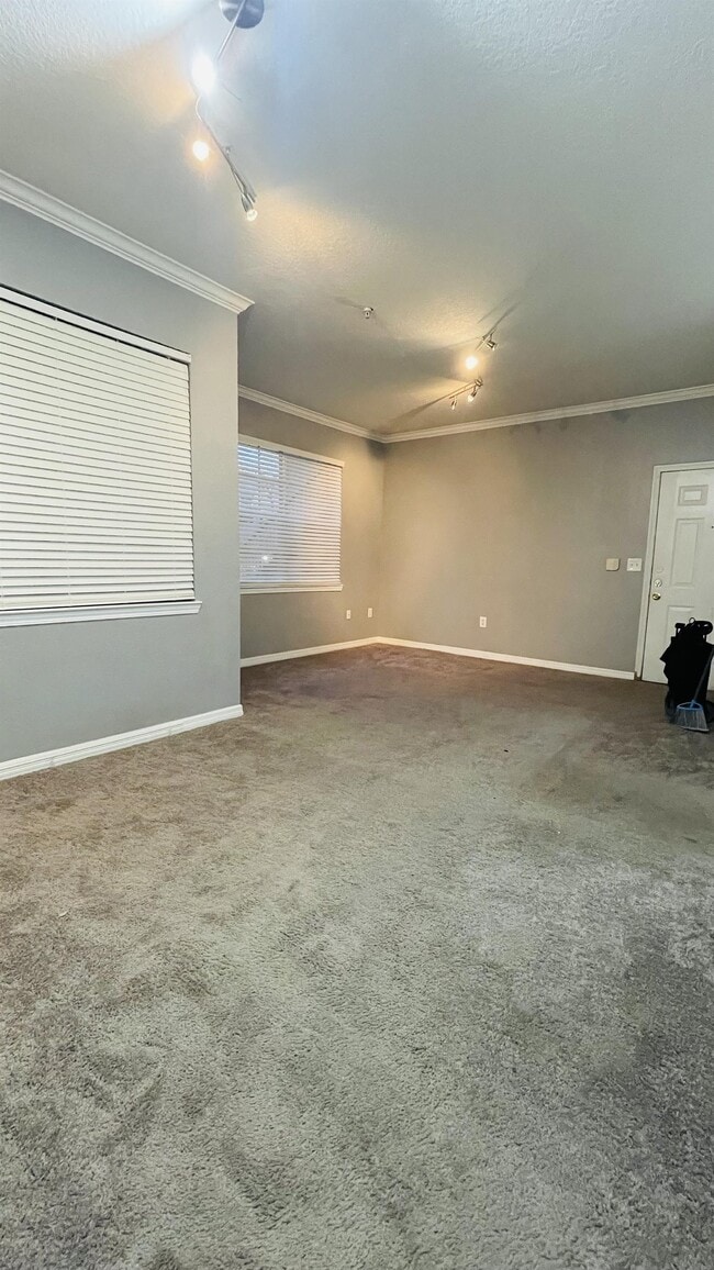 Building Photo - 2612 Robert Trent Jones Dr