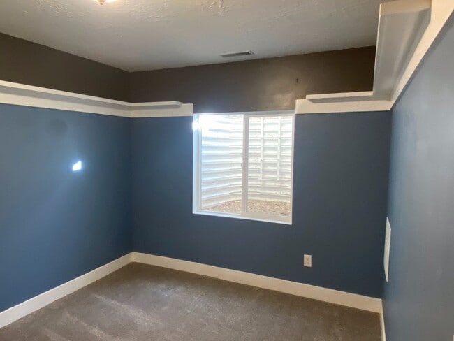 Building Photo - 1630 N 3475 W