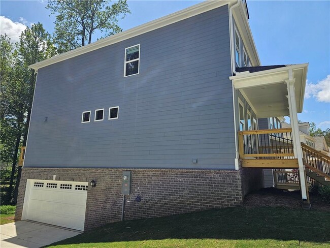 Building Photo - 1666 Eagle Dr