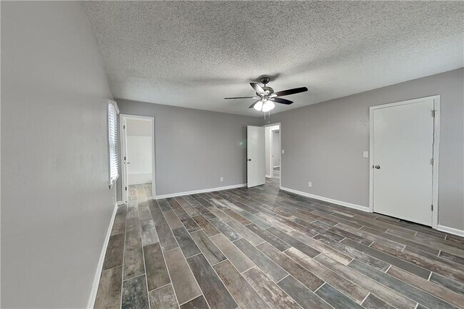 Building Photo - 304 Winchester Way