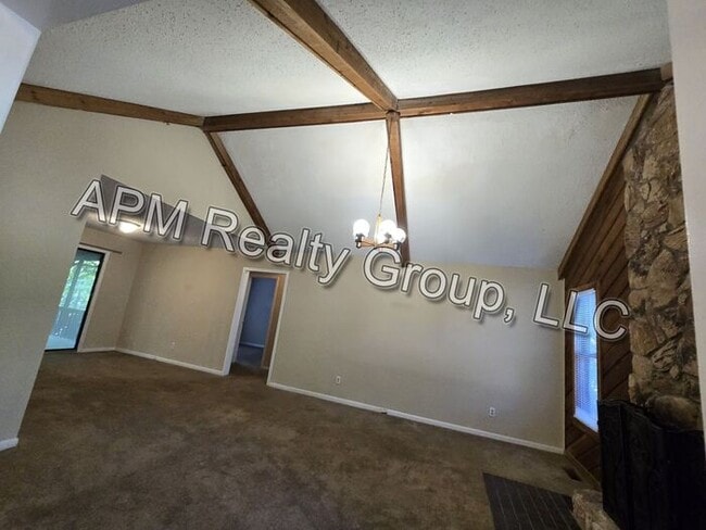 Building Photo - Harbison Community family home