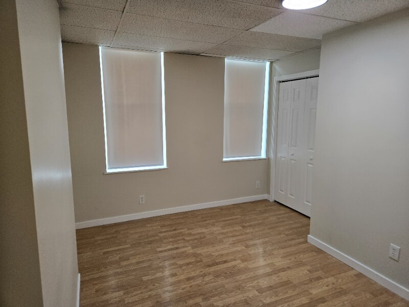Building Photo - 221 Upton St
