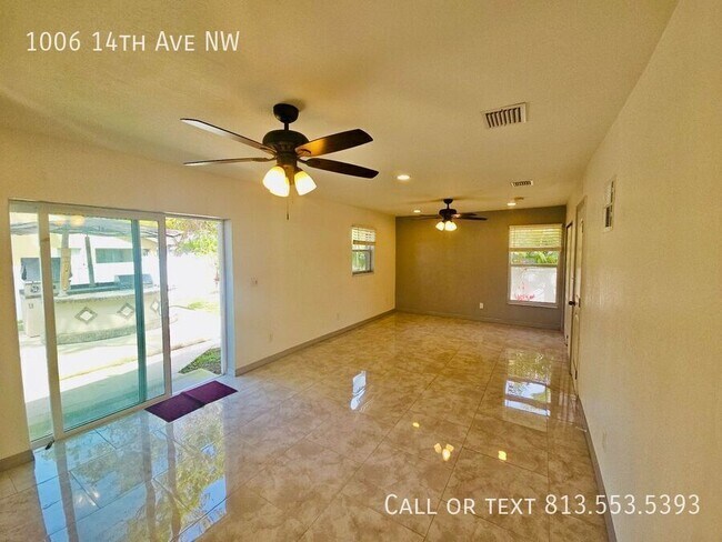 Building Photo - 1006 14th Ave NW