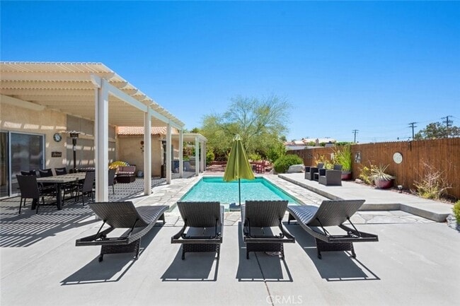 Building Photo - 65949 Avenida Dorado