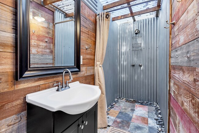 Building Photo - 2844 Burgener Blvd