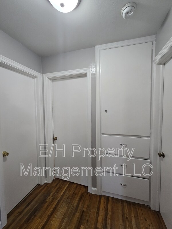 Building Photo - 1128 S Quentin St