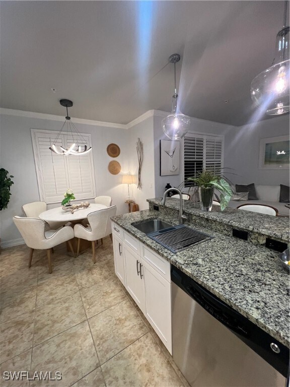 Building Photo - 9081 Albion Ln S