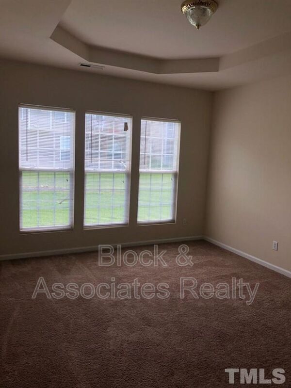 Building Photo - 105 Tortoise Ln