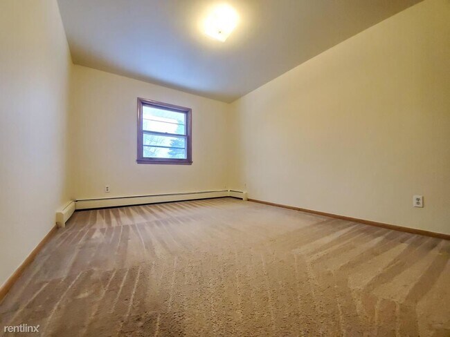 Building Photo - 7343 N Teutonia Ave