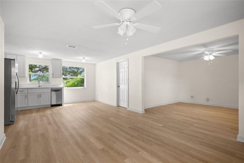 Building Photo - 9049 Orchid Dr