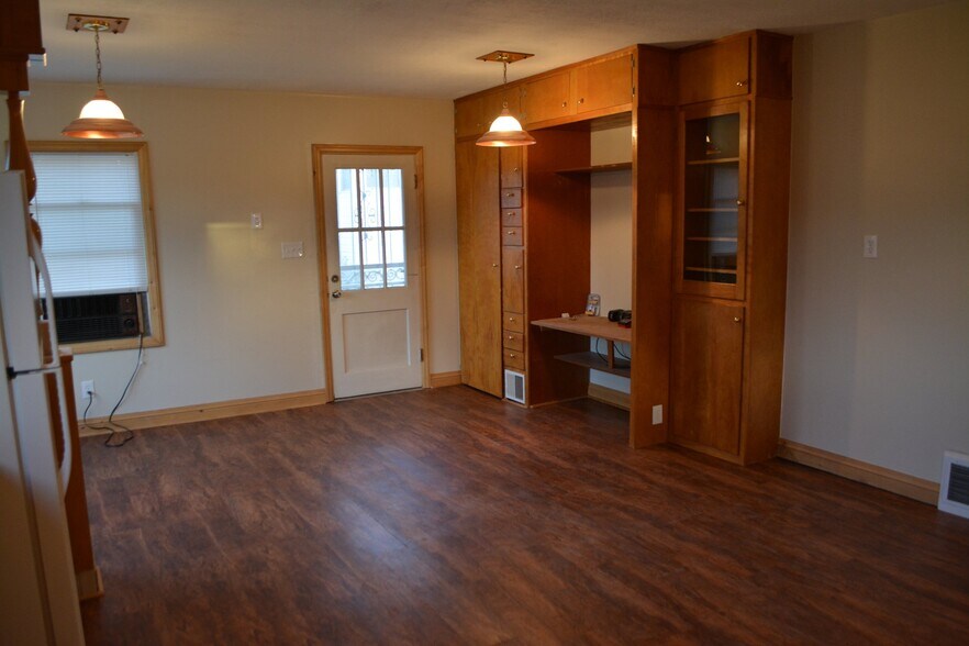 Building Photo - 1648 Cahoon St