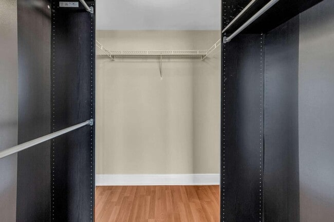 Building Photo - 3000 Coral Wy