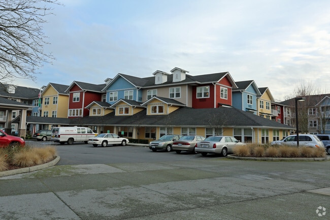 Building Photo - Holiday Bridge Park