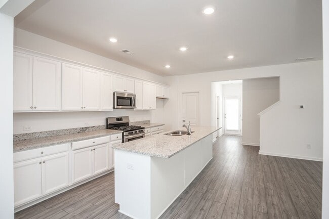 Building Photo - 101 Goshawk St